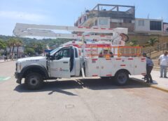 Entrega Pemex equipamiento urbano y alumbrado público al gobierno municipal de Salina Cruz, Oaxaca