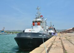 Abandera Pemex el remolcador Pemex Zoque en Salina Cruz, Oaxaca