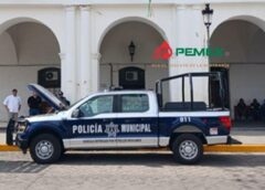 Entrega Pemex patrulla para fortalecer la seguridad en Tehuantepec, Oaxaca